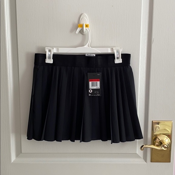 Nike Black pleated tennis skirt BNWT - Picture 9 of 16
